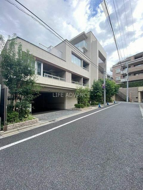 ローレルコート新宿夏目坂