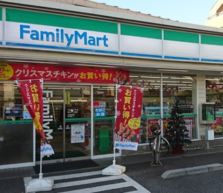 【周辺】 | ファミリーマート 桜川三丁目店まで140ｍ