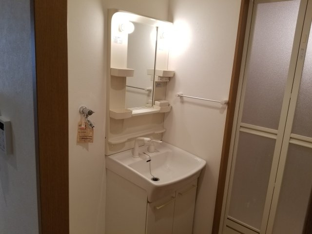 arc-en-ciel(アルカンシェル)の洗面所|スペースが確保できる洗面所です