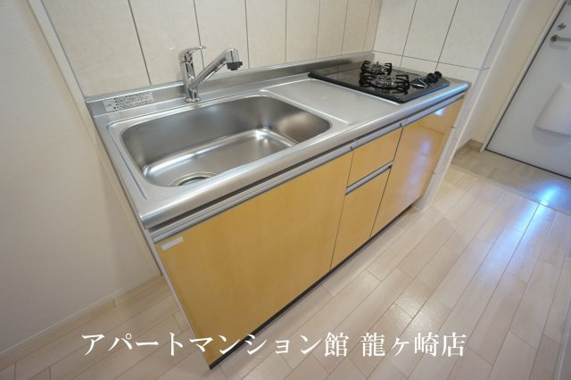 Front du lacのキッチン