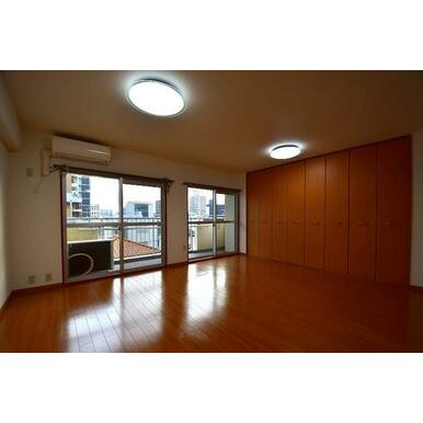 【居間・リビング】 | 桑田町パークマンション