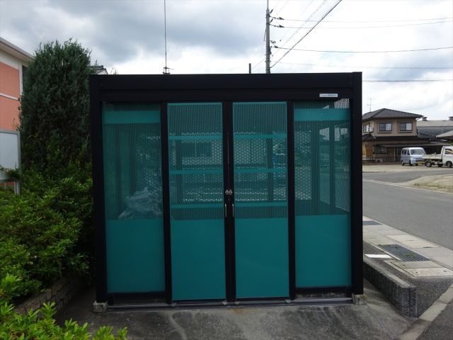 パラデーゾ　リーベロＤのその他共用部分|敷地内にゴミ箱、忙しい朝も安心！