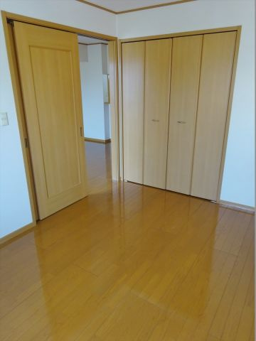 パラデーゾ　リーベロＤの寝室