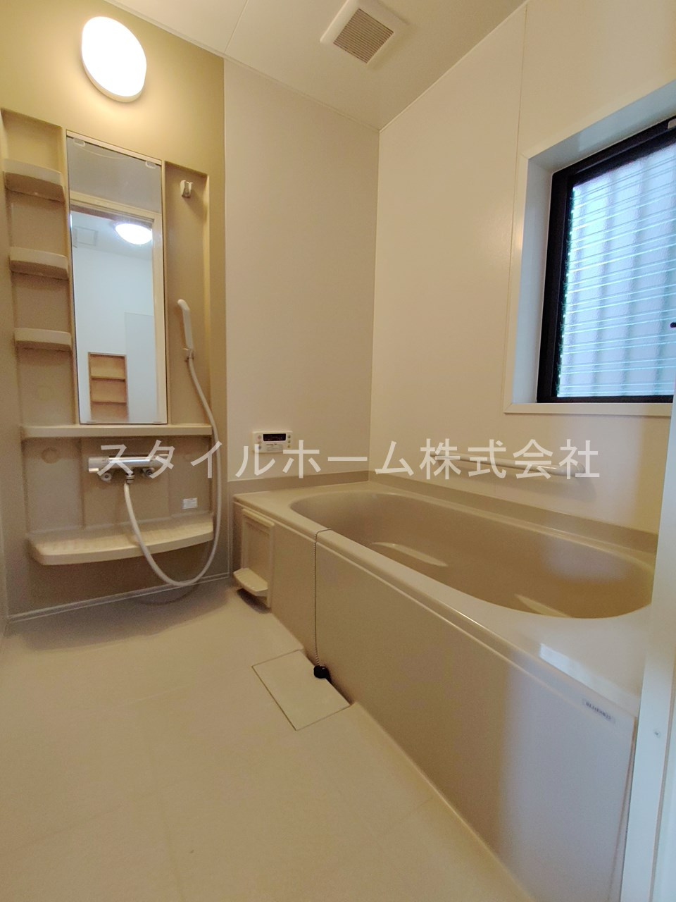 Eco　life　squareの浴室