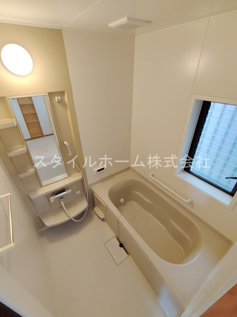 Eco　life　squareの浴室