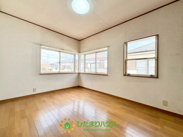 白岡市小久喜　中古一戸建ての洋室|2月20日撮影