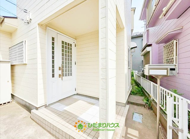白岡市小久喜　中古一戸建ての玄関|6月5日撮影