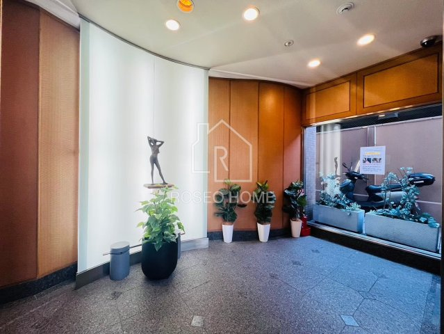 パークヒルズゼンボー大手前のロビー