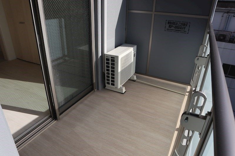 ストームのバルコニー