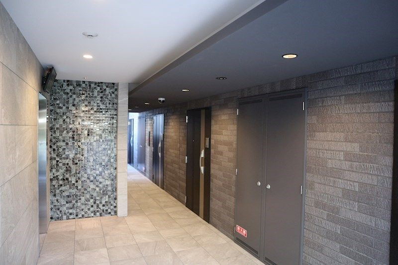 ストームのロビー