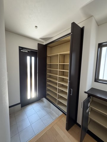 和歌山市楠本・中古戸建・116608の玄関