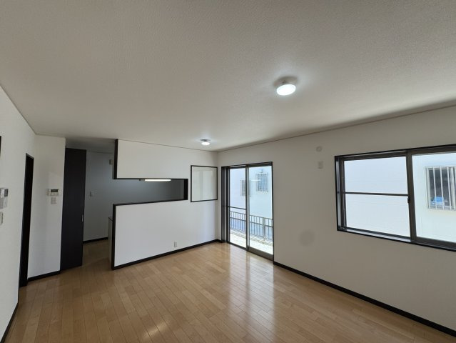 和歌山市楠本・中古戸建・116608の居間・リビング