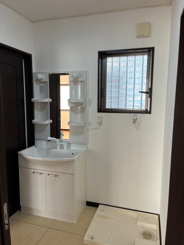 和歌山市楠本・中古戸建・116608の洗面所