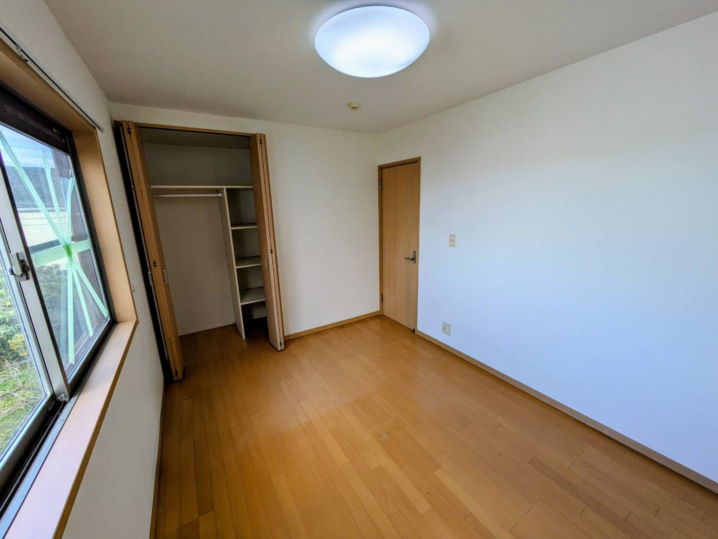 泉南市樽井５丁目　の洋室