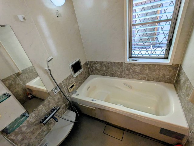 泉南市樽井５丁目　の浴室