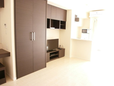 【居間・リビング】 | ミランダ山根Ⅳ | ゆったりとした居間です