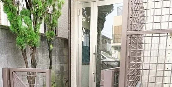 アルス赤羽のエントランス