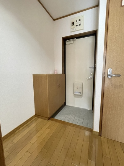 サンモールの玄関|明るい玄関です