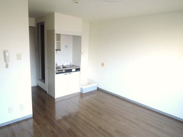 市川ビルの洋室|使い勝手のいい洋室です