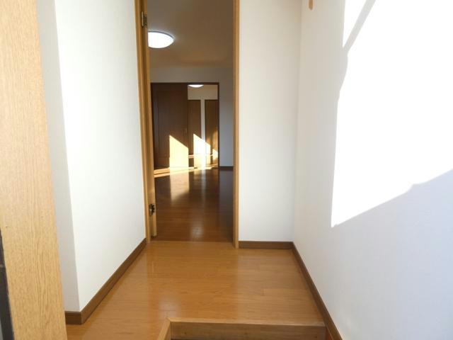 ハイツ入舟の玄関