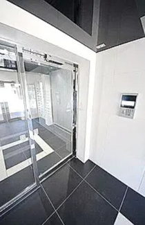 【エントランス】