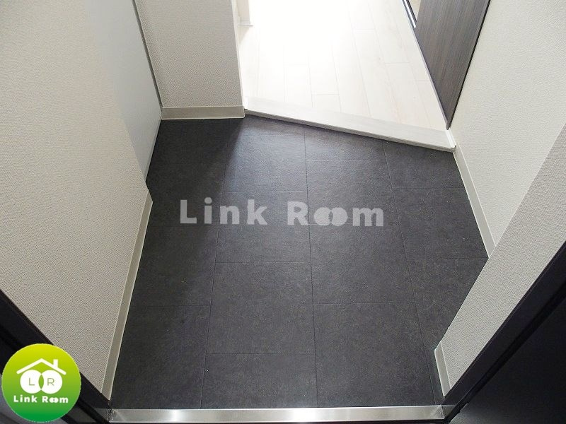 b'CASA立川の玄関|参考写真