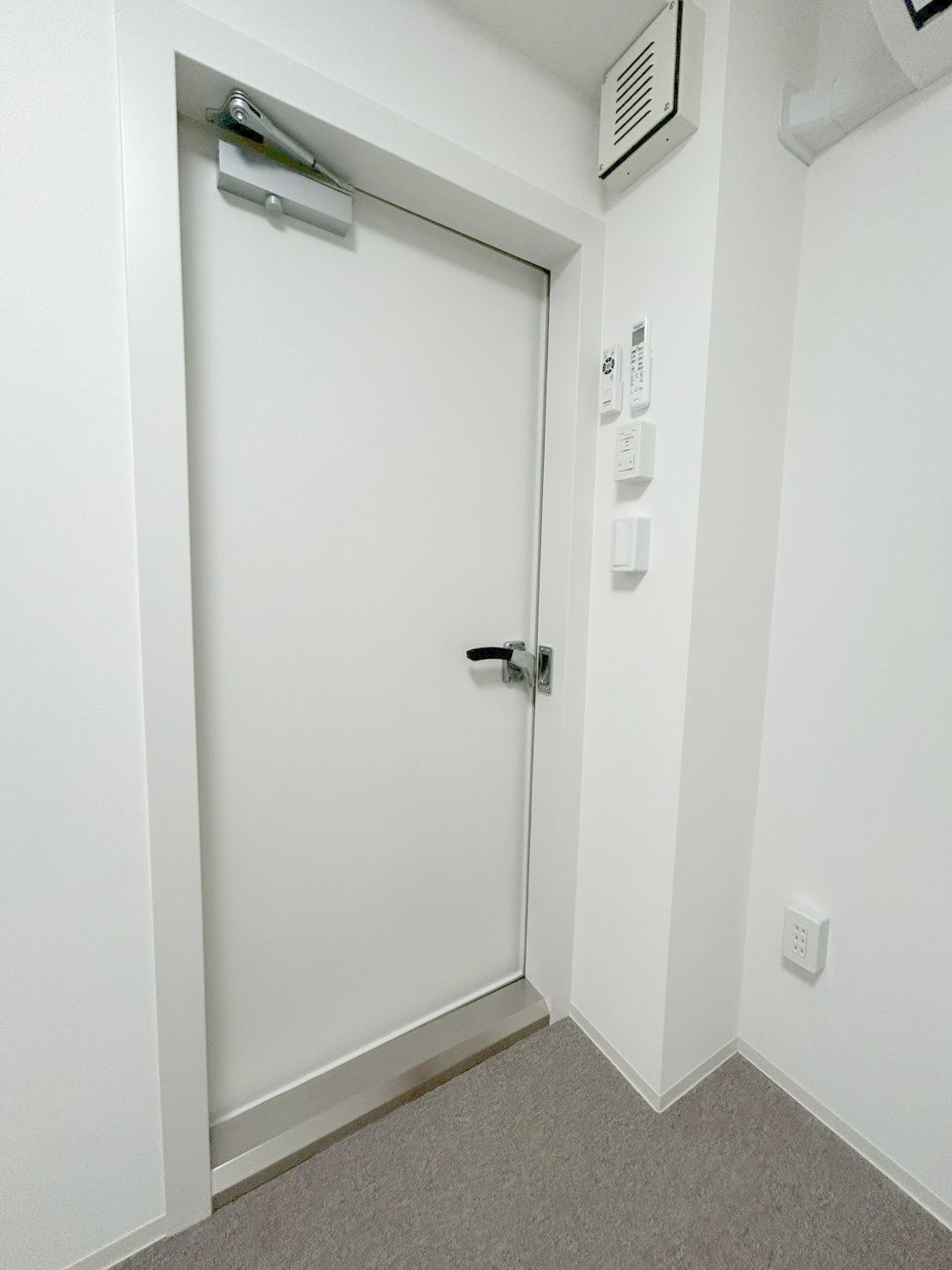 「防音マンション」クリオラモード新江古田サウンドテラスの設備|防音扉で遮音性能も◎です