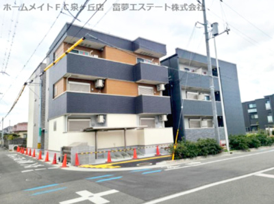 【外観】 | フジパレス初芝駅南イースト | 左：本物件　右：フジパレス初芝駅南ウエスト