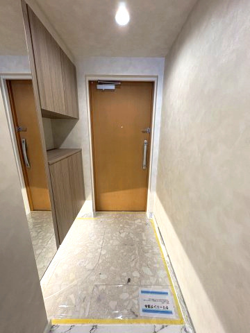 ルイシャトレ戸田公園プロッシモの玄関