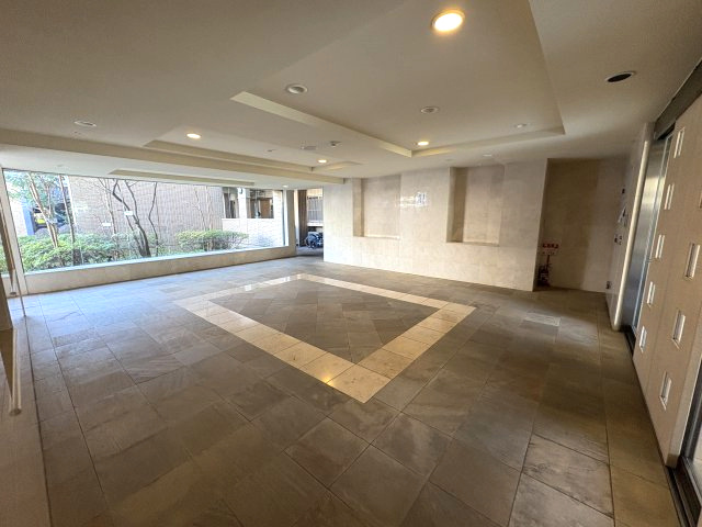 ルイシャトレ戸田公園プロッシモのエントランス