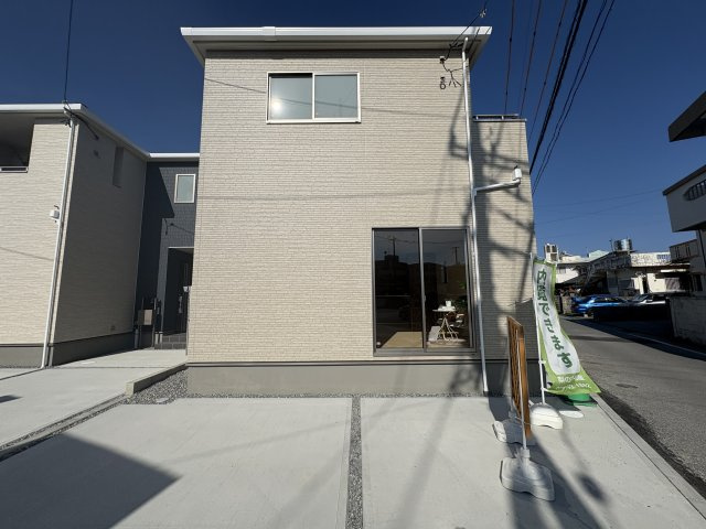 LG豊見城市我那覇1号棟＼☆ご成約時キャッシュバック☆／の前面道路含む現地写真