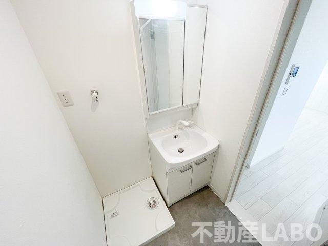 セレニティ加美南A棟の洗面所