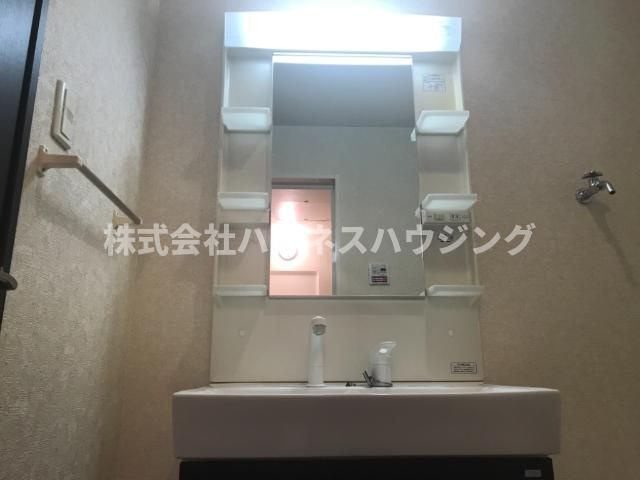 リリー・オブ・ザ・バレーの洗面所|洗髪洗面化粧台