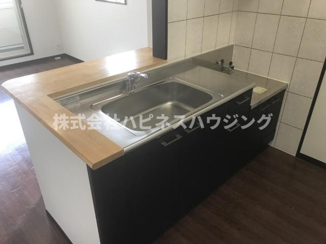 リリー・オブ・ザ・バレーのキッチン|カウンターキッチン