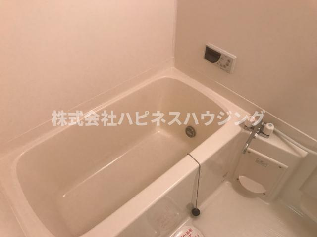 リリー・オブ・ザ・バレーの浴室|バス