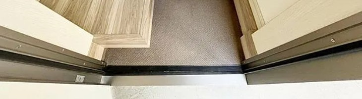 フォンテーヌの玄関