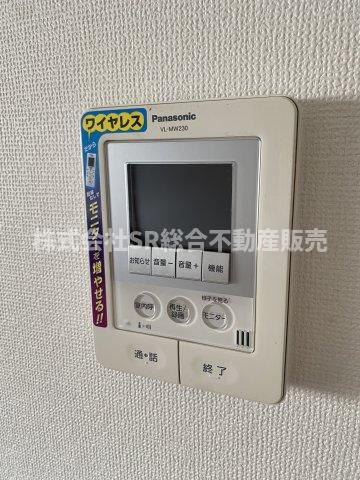 横小路町６丁目中古戸建の防犯設備|モニター付きインターホンもあり女性の方にもオススメです♪