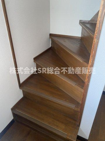 横小路町６丁目中古戸建の内装|弊社は中古戸建のご紹介、その後のリフォームのご提案、
賃貸物件のご紹介、すべてご対応可能です。
お客様にあったプランをご提案致します。
まずはお問合せ下さいませ。