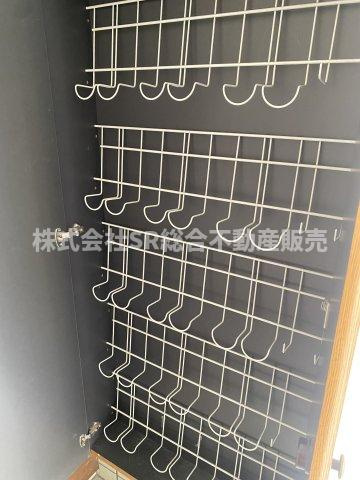 横小路町６丁目中古戸建の収納|シューズボックスあります！