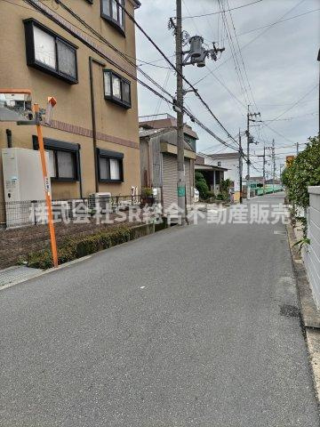 横小路町６丁目中古戸建の前面道路含む現地写真|前面道路含む現地写真です