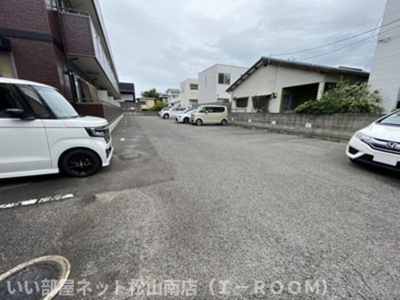 【駐車場】 | エスト･クレールⅡ