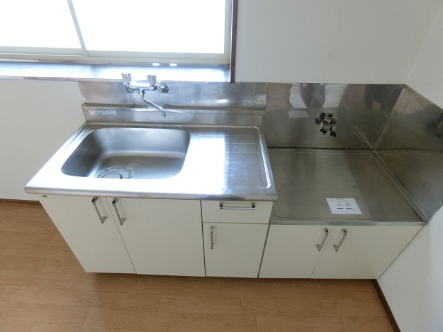 メゾネット可美のキッチン