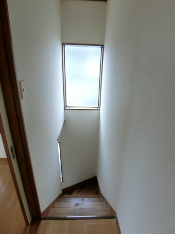 メゾネット可美の内装