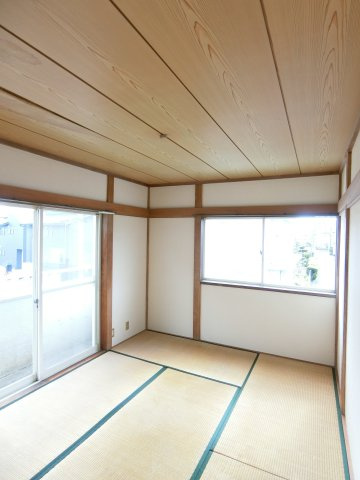 メゾネット可美の和室