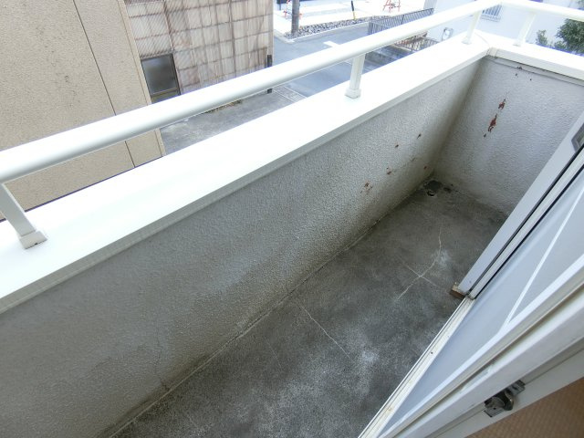 メゾネット可美のバルコニー