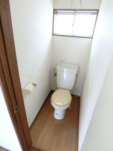 メゾネット可美のトイレ