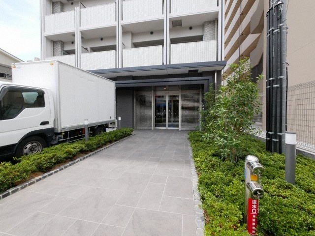 エスリード弁天町ポートヴィラのエントランス