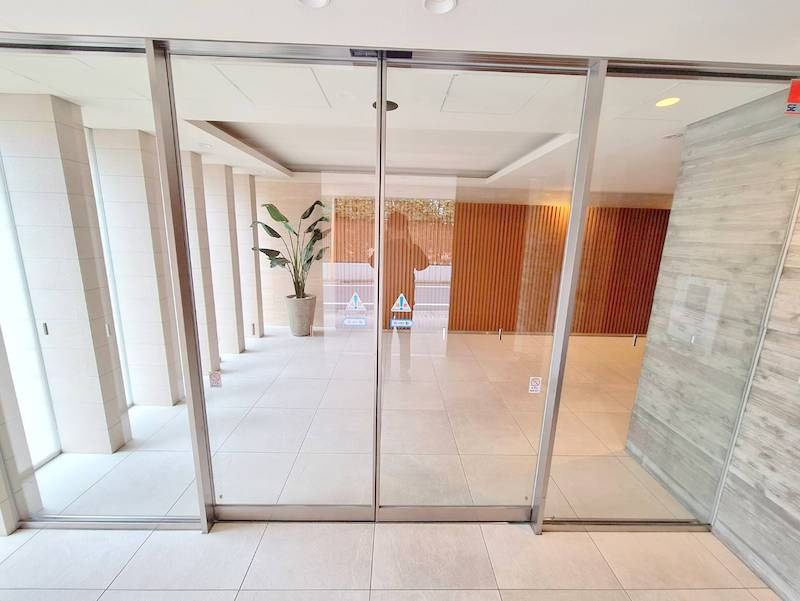 The　MEGUROのエントランス|ゆとりのあるエントランスです