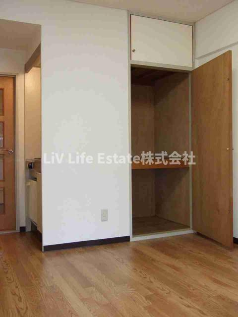 小平市鈴木町２丁目の賃貸マンションの寝室