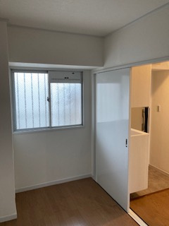 さんくれーる茨木 A棟の洋室|洋室4帖